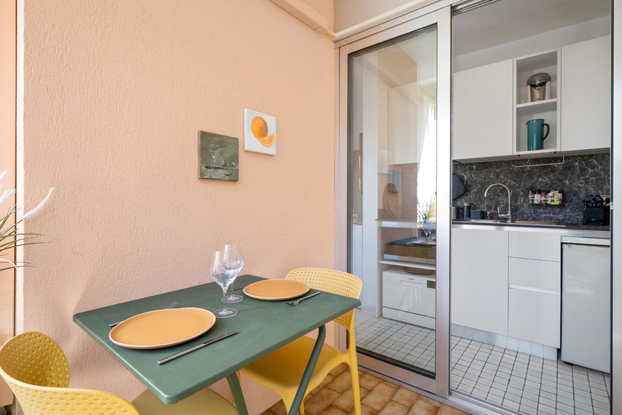 "Charmant Studio" Plein Centre, Calme, Terrasse Menton Exterior foto