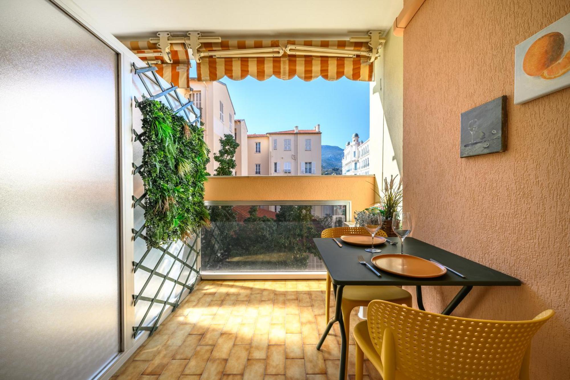 "Charmant Studio" Plein Centre, Calme, Terrasse Menton Exterior foto