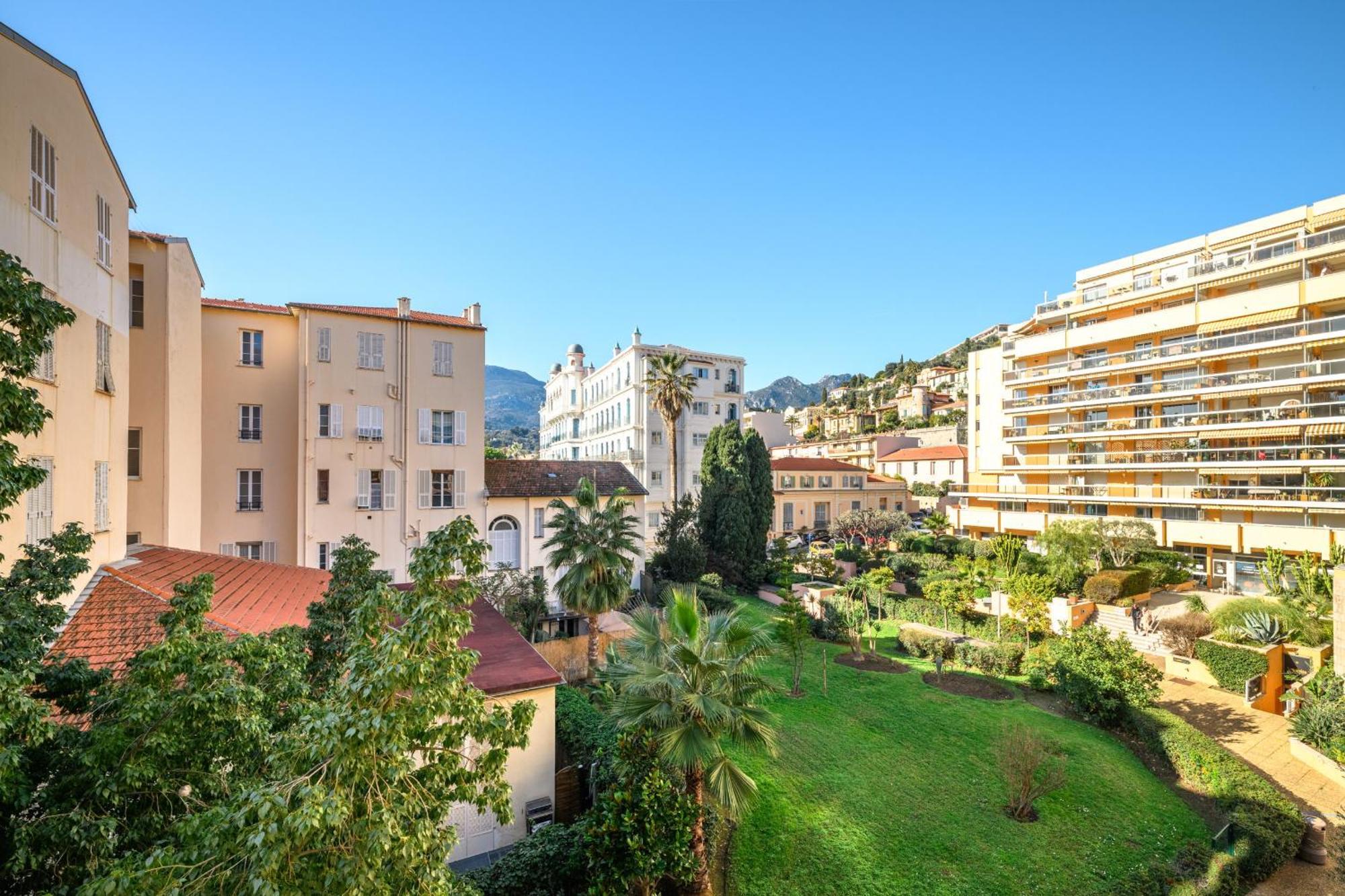 "Charmant Studio" Plein Centre, Calme, Terrasse Menton Exterior foto